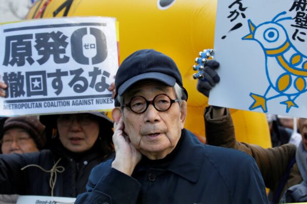 Escritor japonés Kenzaburō Ōe: "Incluso en la desesperación se renace"