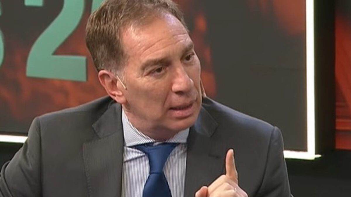 Santilli afirma que Adorni defenderá su caso sin privilegios políticos en la Justicia