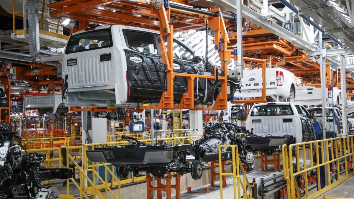 Ford reduce producción en General Pacheco tras caída de exportaciones