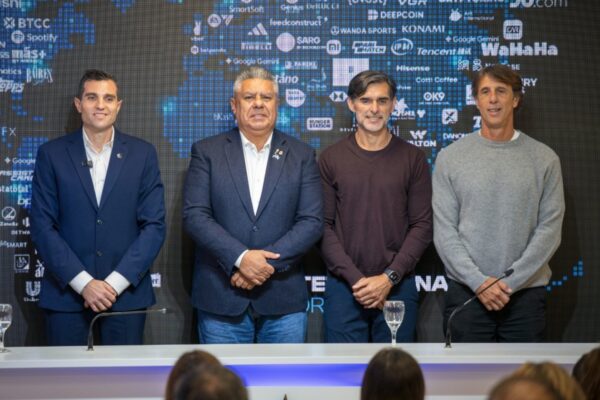 Petersen renunció a AFA tras ser señalado como testigo clave en investigación en Miami