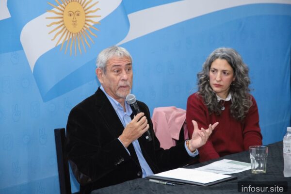 Ferraresi defiende el peronismo como alternativa al modelo actual