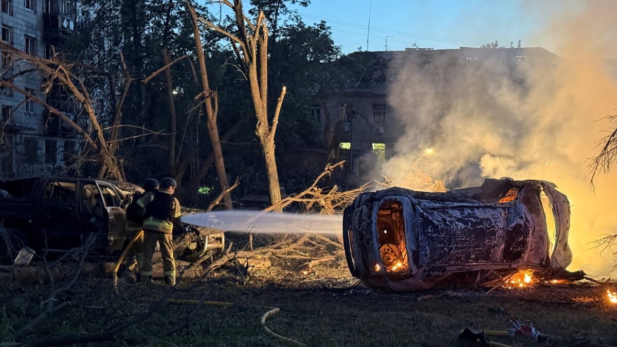 13 civiles muertos y decenas heridos en otro ataque masivo de Rusia contra Kiev