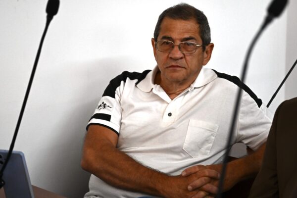 Fiscalía inicia alegatos en juicio contra Schoklender, De Vido y López