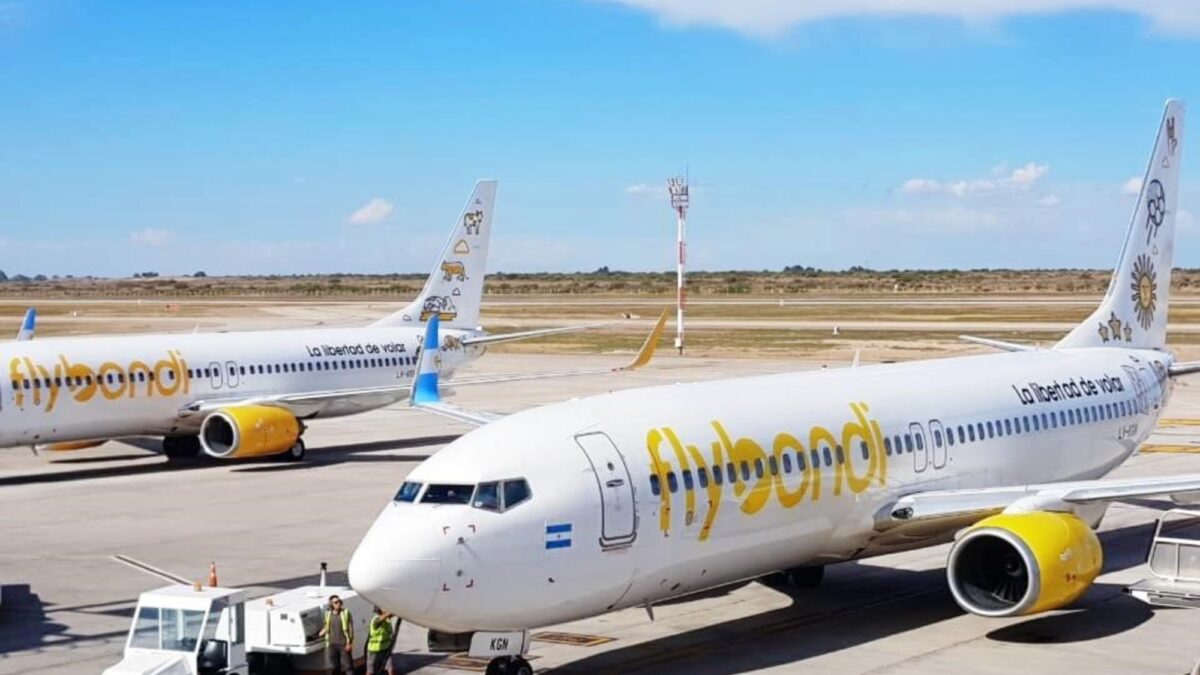 Flybondi podría caer en quiebra tras una deuda de $660 millones con un hotel porteño