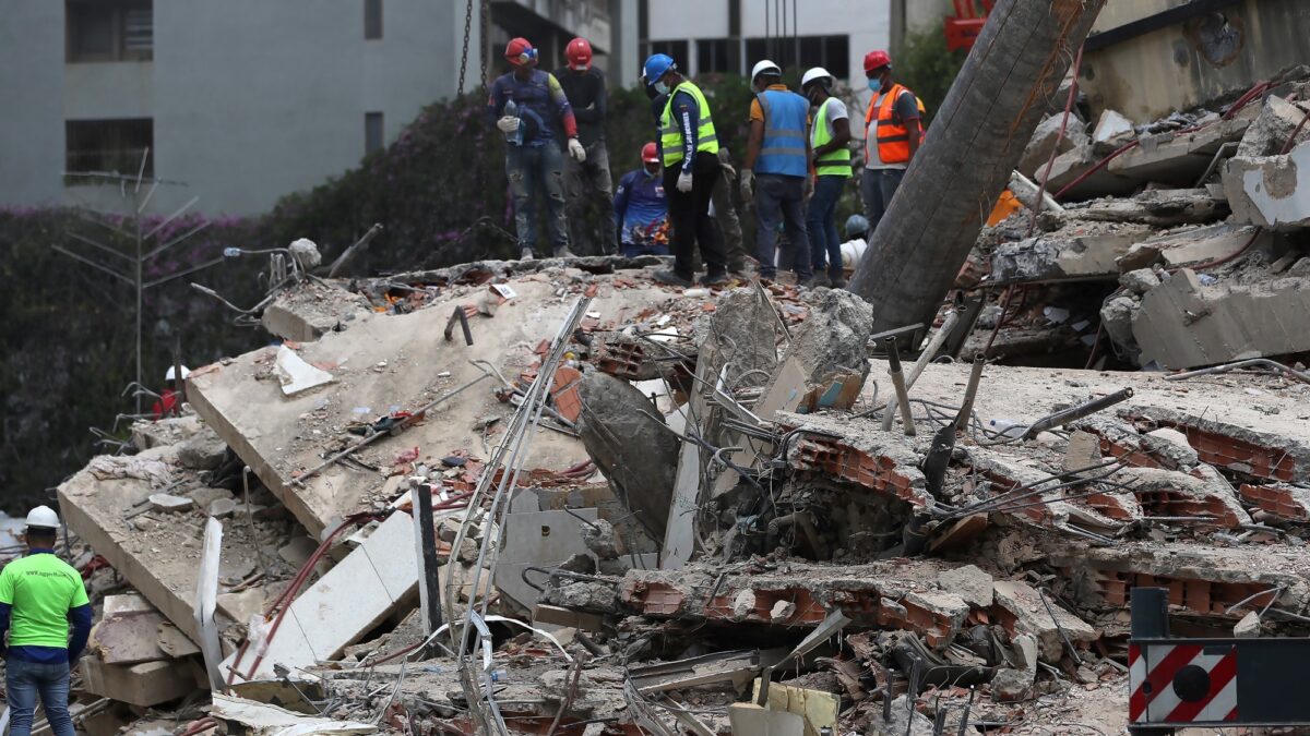 Terremotos en Venezuela: 2300 muertos, 50.000 desaparecidos y una esperanza que se mantiene viva