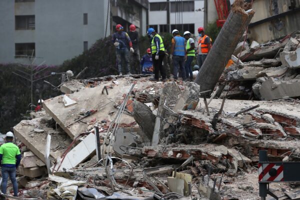 Terremotos en Venezuela: 2300 muertos, 50.000 desaparecidos y una esperanza que se mantiene viva