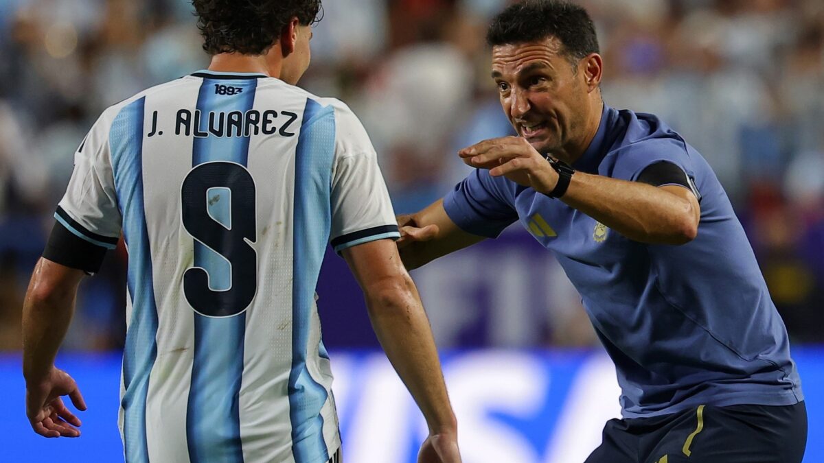 Scaloni celebra triunfo de Argentina tras penales contra Suiza