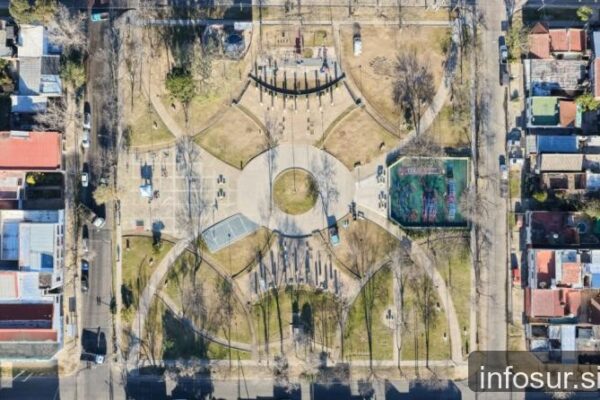 Renovación y puesta en valor de la plaza Leandro N. Alem