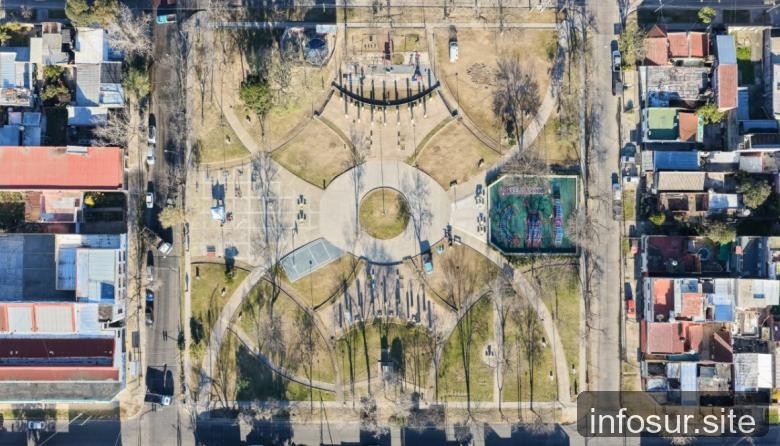 Renovación y puesta en valor de la plaza Leandro N. Alem