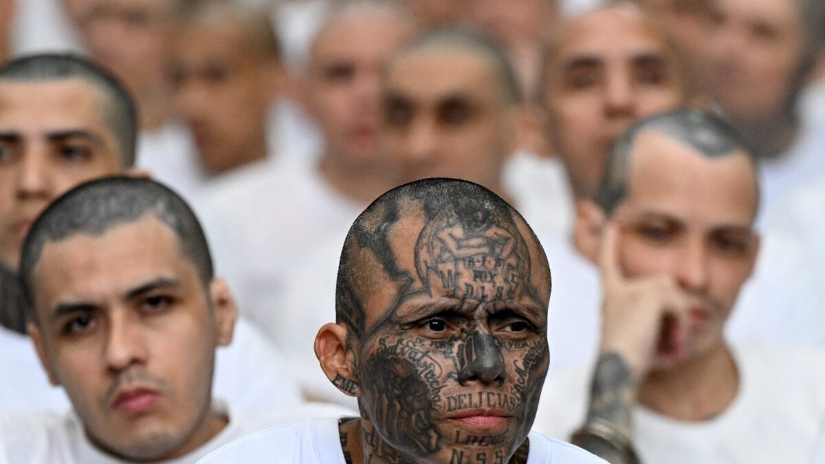Juicio masivo a líderes de MS-13 en El Salvador termina tras tres meses de audiencias