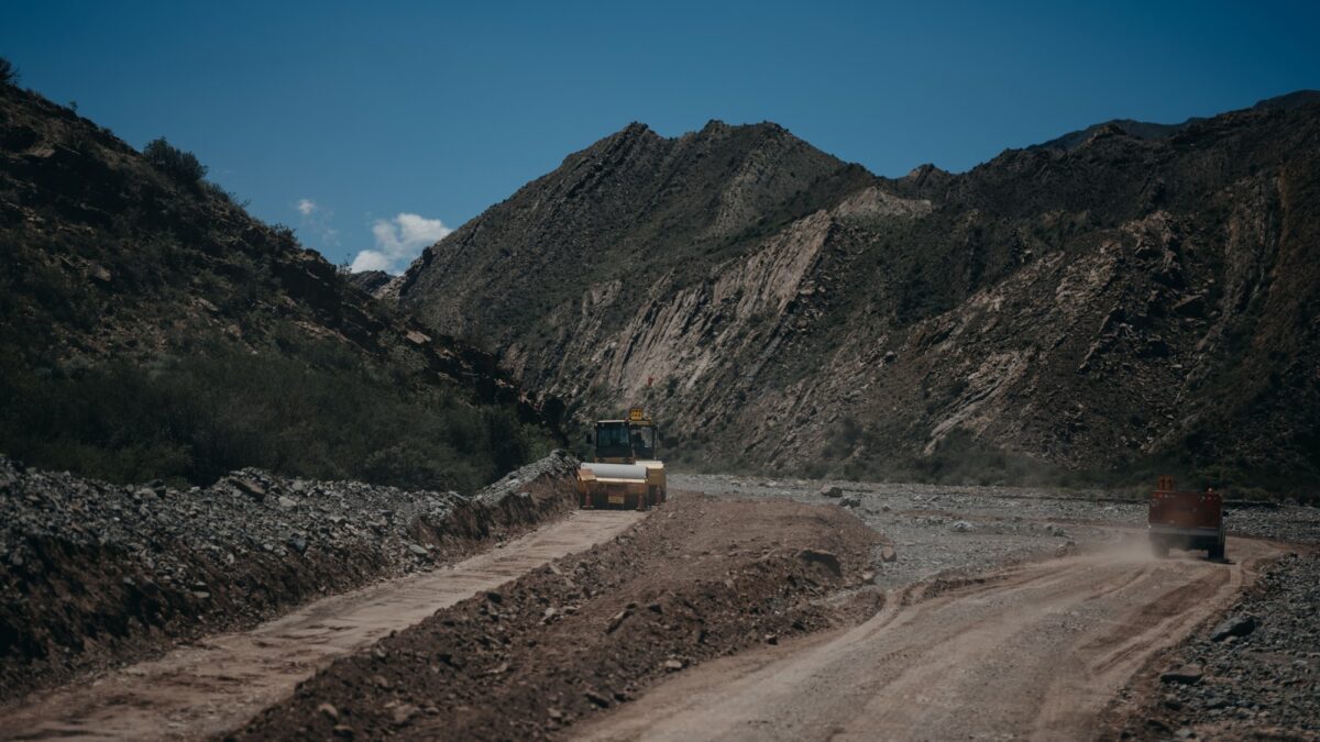 Vicuña obtuvo permiso para abastecer energía a su proyecto de cobre por 9.700 millones