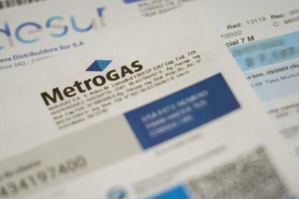 Se vende Metrogas: Manzano, Pierri y otros 3 grupos empresarios compiten por la distribuidora de YPF