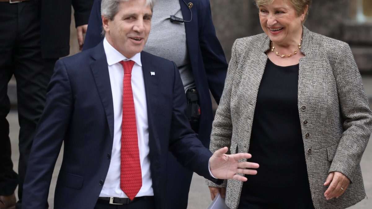 Georgieva aborda el uso de dólares y apoya la Inocencia Fiscal