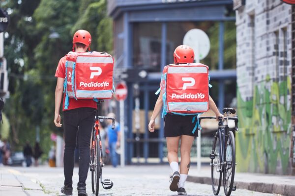 Uber compra PedidosYa en operación de 14.800 millones de dólares.