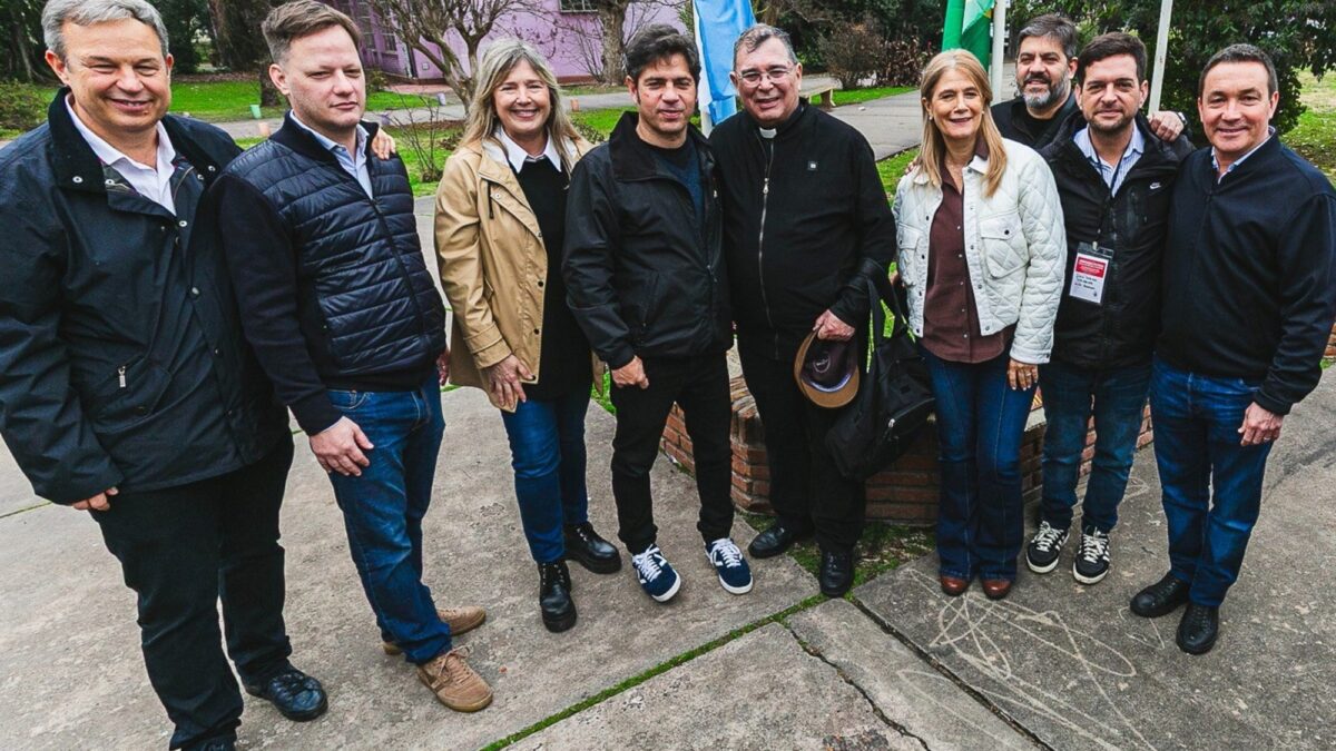 Kicillof y la Iglesia reúnen a jueces, sindicalistas y intendentes en jornada crítica al escenario político