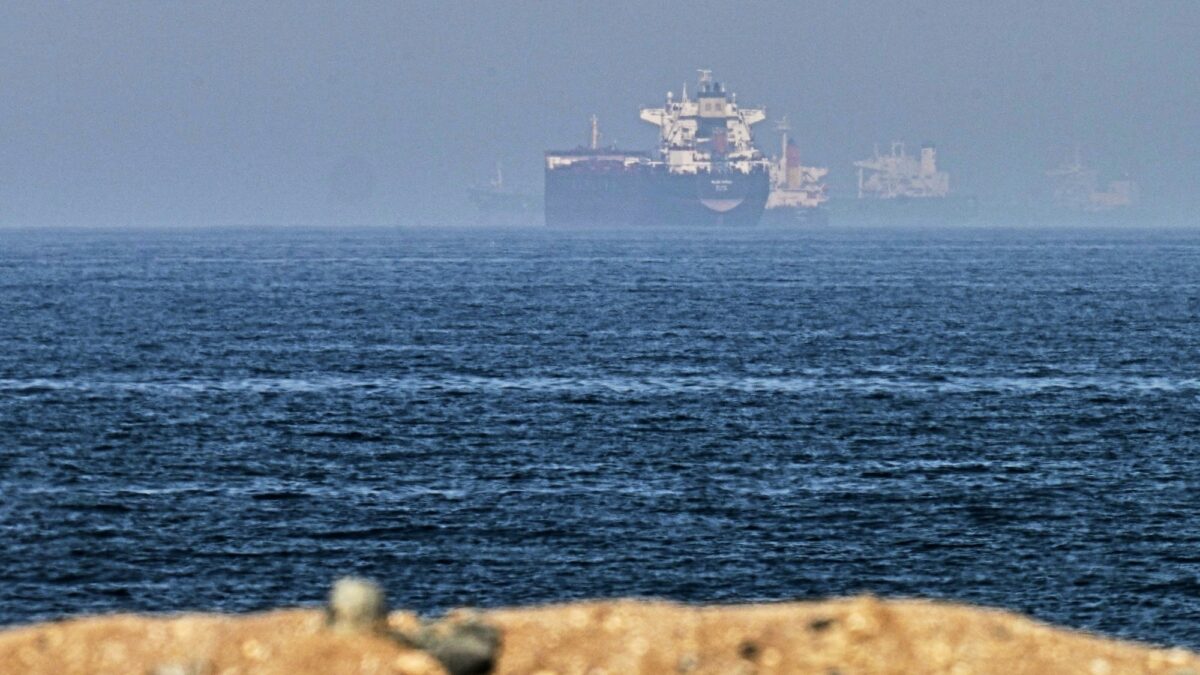 Irán acerca un acuerdo con Omán sobre nueva ruta de tránsito en el estrecho