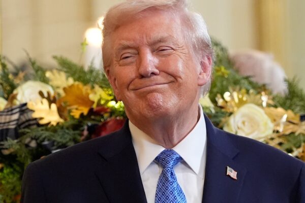 El Partido Demócrata enfrenta dilema: moderación o progresismo para derrotar a Trump