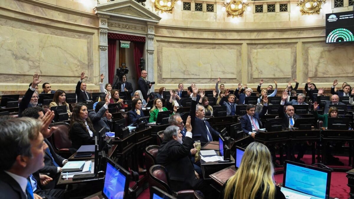 Gobernadores le cortan el brazo a Milei en la reforma electoral