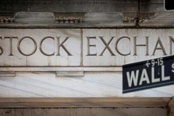 Las cinco acciones que lideraron el alza en Wall Street en 2026