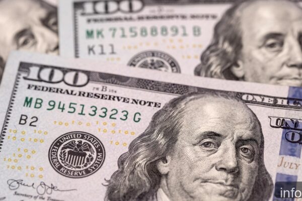 Dólar en Uruguay cuesta 40,27 pesos: sube 0,39% tras ajuste diario