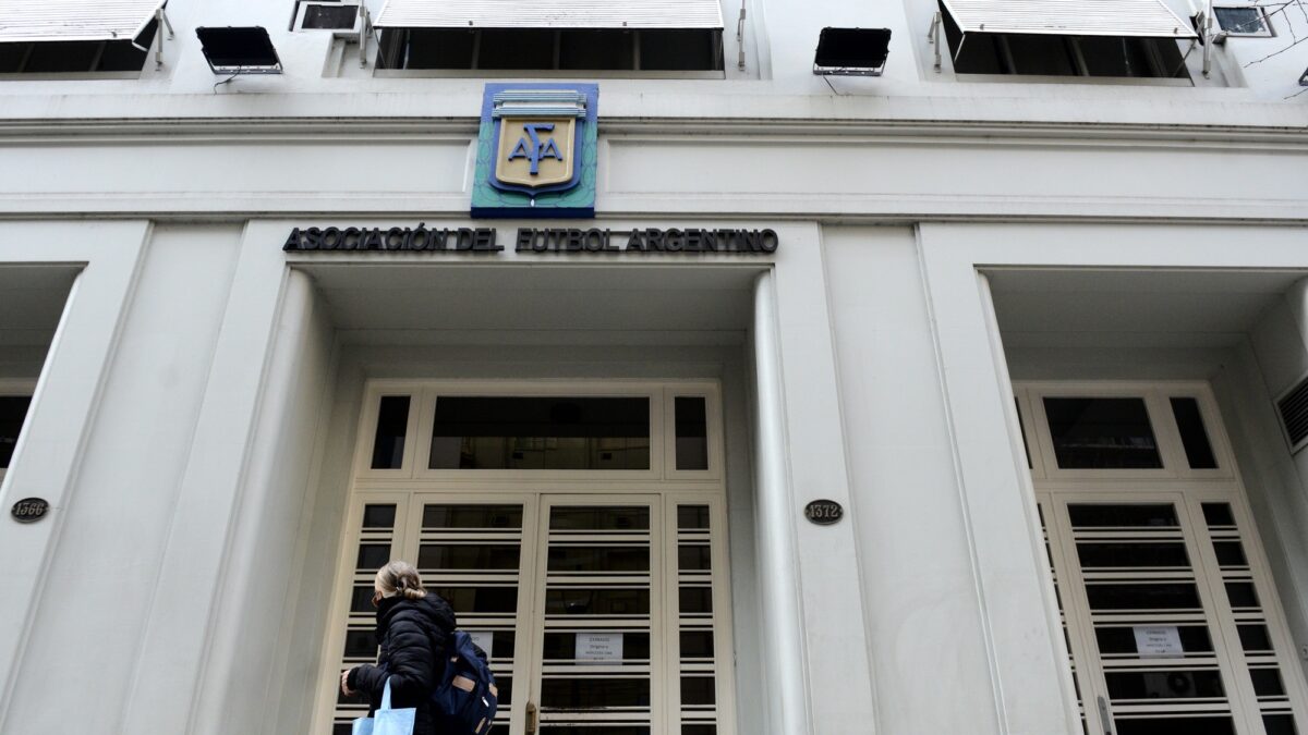 Juez califica cambio de domicilio de AFA como mera formalidad