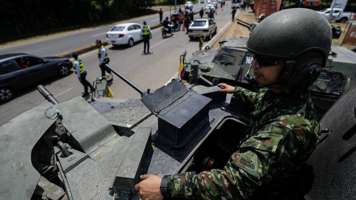 Abelardo de la Espriella asume en Cali con promesa de «nueva era» y combate al narcotráfico