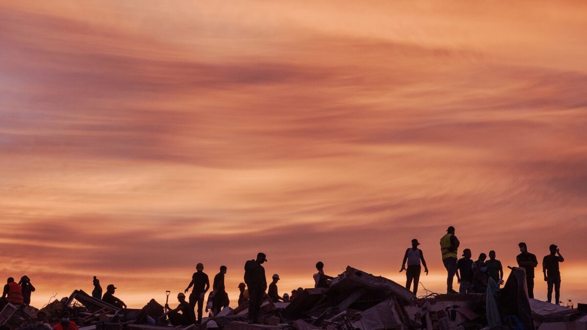 Venezuela abre puertas a la ayuda internacional tras terremotos críticos