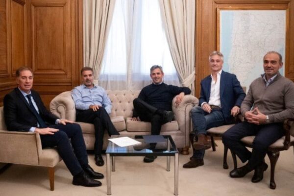 PRO y La Libertad Avanza se reúnen en Casa Rosada para 2027