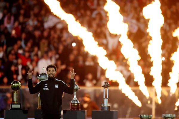 Vozinha estrena su camiseta con 30 mil hinchas en el Monumental