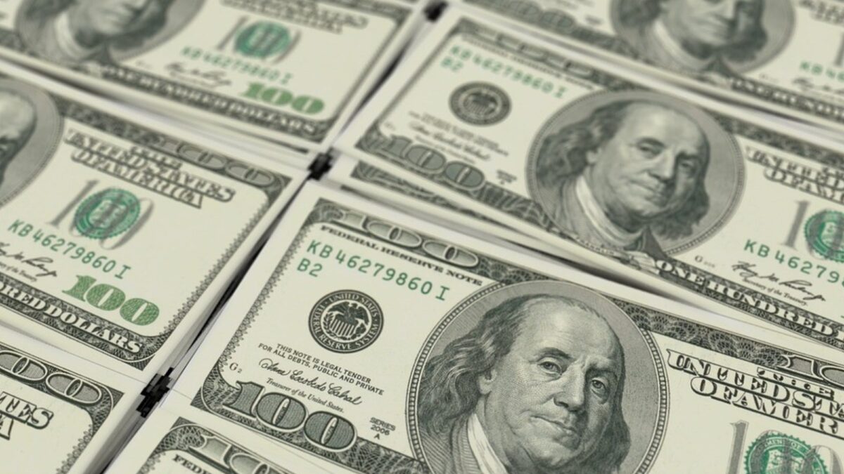 Dólar oficial y blue abren con alza: a cuánto cotizan hoy en Argentina