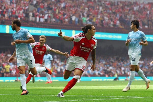 Arsenal sorprendió a Manchester City en la Community Shield con gol a los 23 segundos