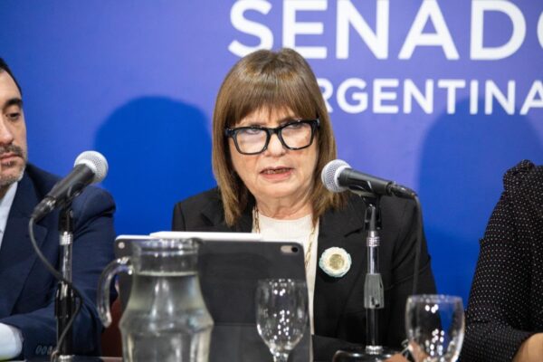 Bullrich cuestiona decisión de Villarruel sobre votación virtual de Fernández Sagasti