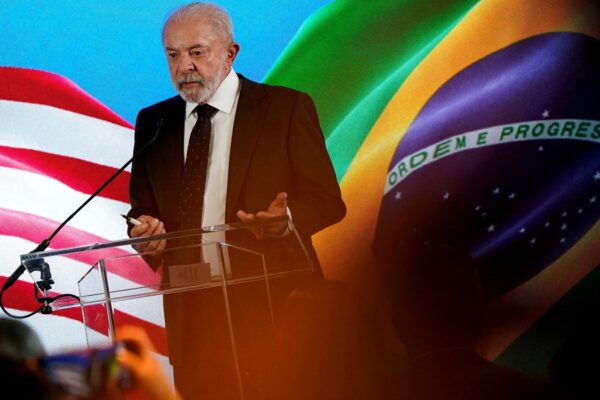 Brasil califica de grave y anómala la revocación de la visa a su embajadora en Washington