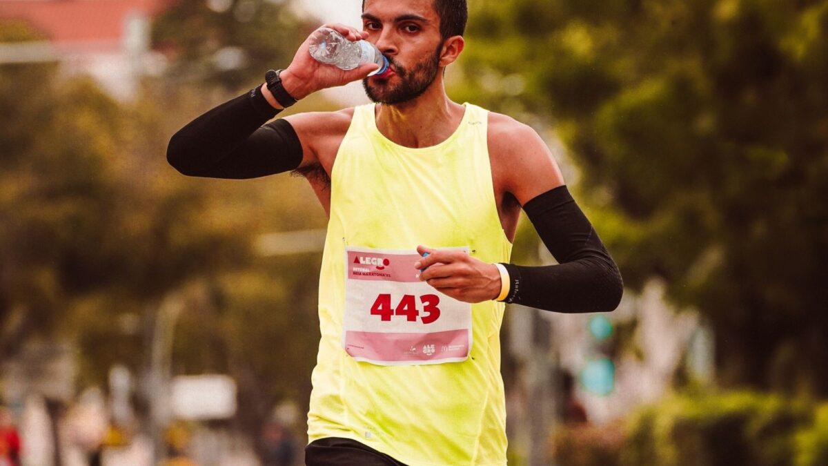 Dehidratación en deportistas: el riesgo de no reponer líquidos es mortal