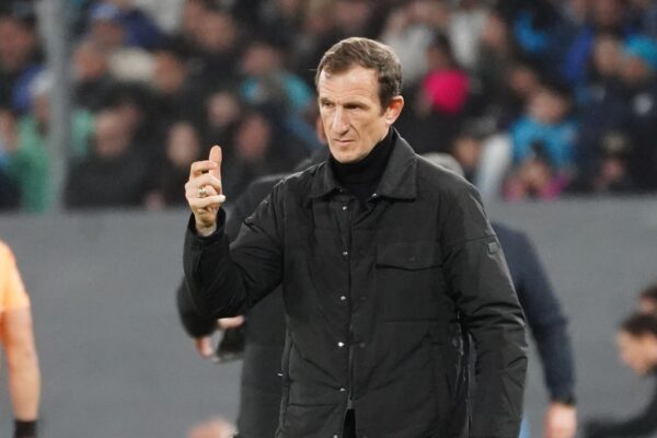 Arruabarrena: "Merecíamos un poquito más" y "hay rebeldía" tras el empate con Racing
