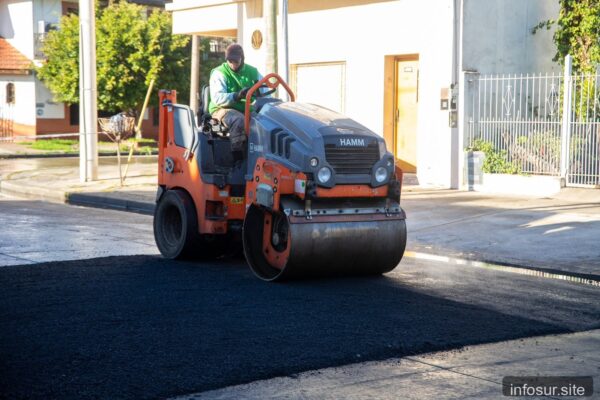 Lanús continúa con el plan de pavimentación 2026-2027 en barrios estratégicos