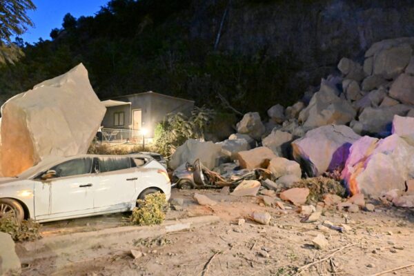 Sismo de 4,7 grados sacude a los Campos Flégreos: ocho heridos