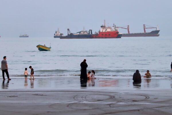 Irán anuncia bloqueo permanente del estrecho de Hormuz hasta que EE.UU. cumpla sus demandas