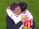 Los Dos Santos y el abrazo que conmovió al fútbol uruguayo