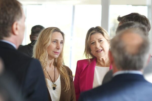 Karina Milei y Diego Santilli se reúnen en Resistencia con gobernadores para fortalecer alianzas