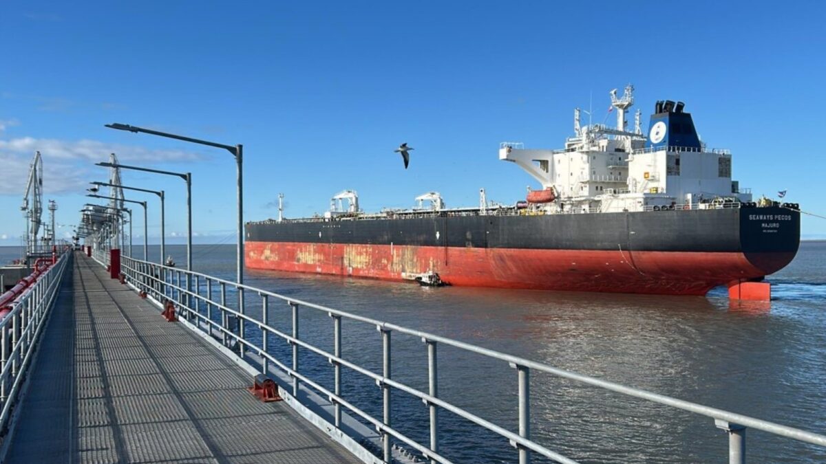 Gobierno argentina afirma que costos de practicaje son cuatro veces mayores que en otros países