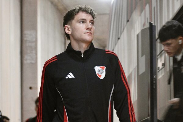 Vasco da Gama se acerca a River por Facundo Colidio