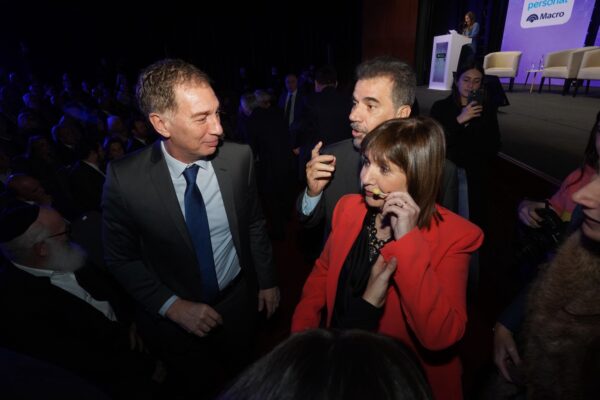 Gobierno rechaza ruptura con gobernadores y busca recomponer alianzas