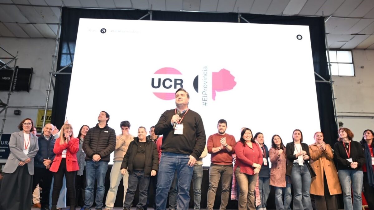 Radicalismo bonaerense relanza liderazgo en La Plata con acto político
