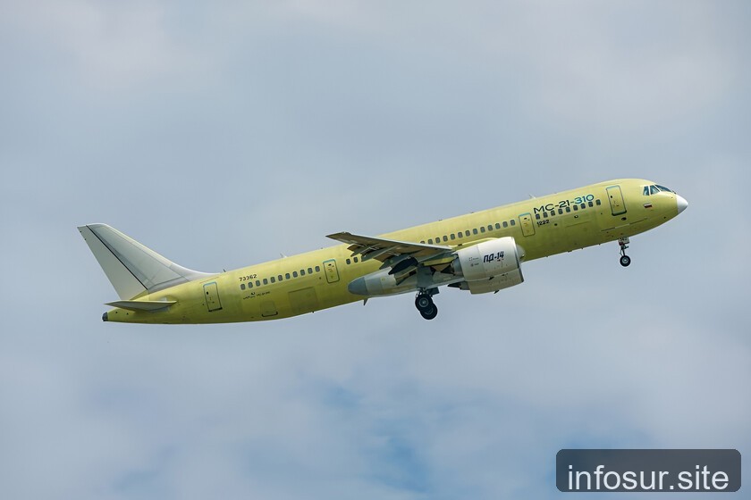 Rusia avanza en su avión nacional: el MC-21 vuela por primera vez con componentes locales