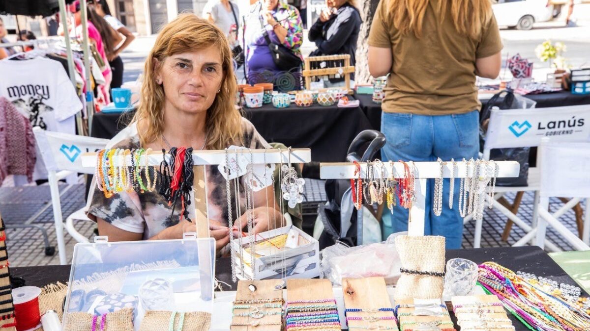 Feria de Economía Social “Hecho en Lanús” se realizó en Villa Obrera