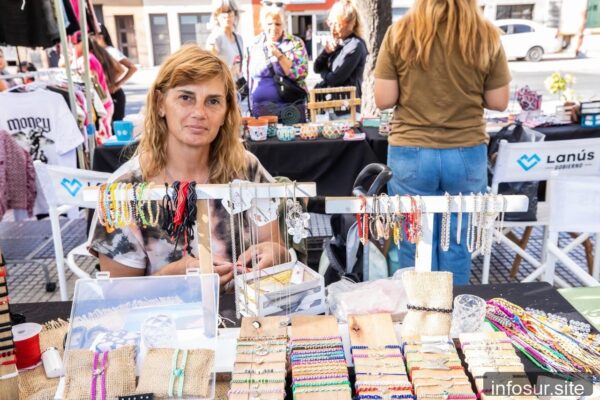 Feria de Economía Social “Hecho en Lanús” se realizó en Villa Obrera