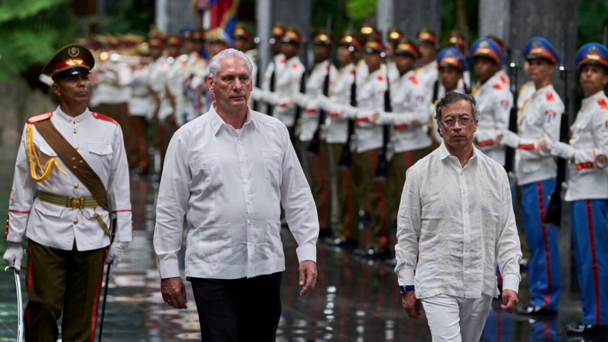 EE.UU. intensifica operaciones de inteligencia en Cuba, según fuentes anónimas