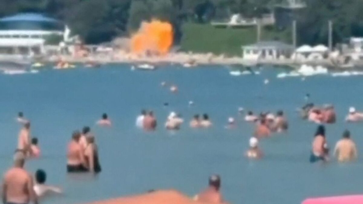 Dron ucraniano ataca playa rusa: siete civiles muertos y decenas heridos