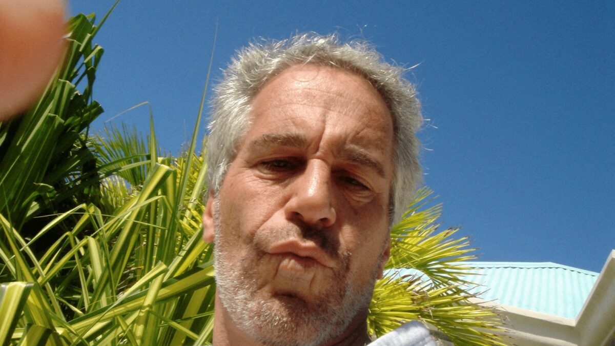 Gobierno laborista evalúa investigación independiente sobre Epstein y Maxwell